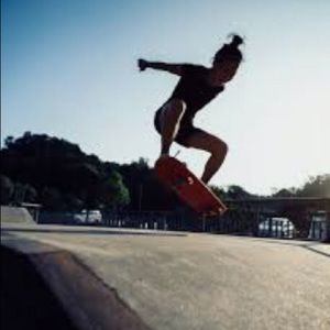 Meet your Posher, Malak